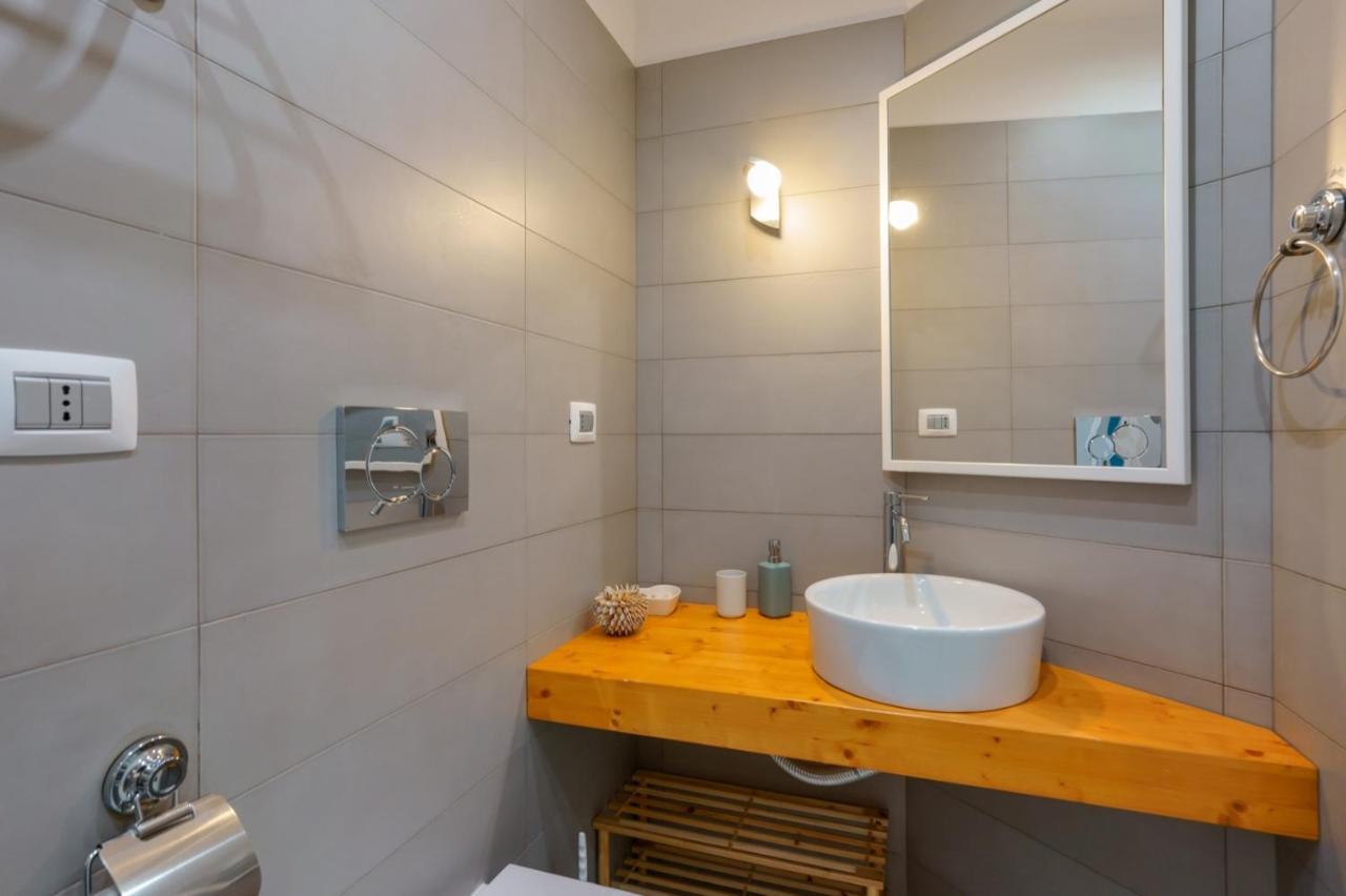 Lumiere Rooms - Eja Sardinia Cagliari Ngoại thất bức ảnh