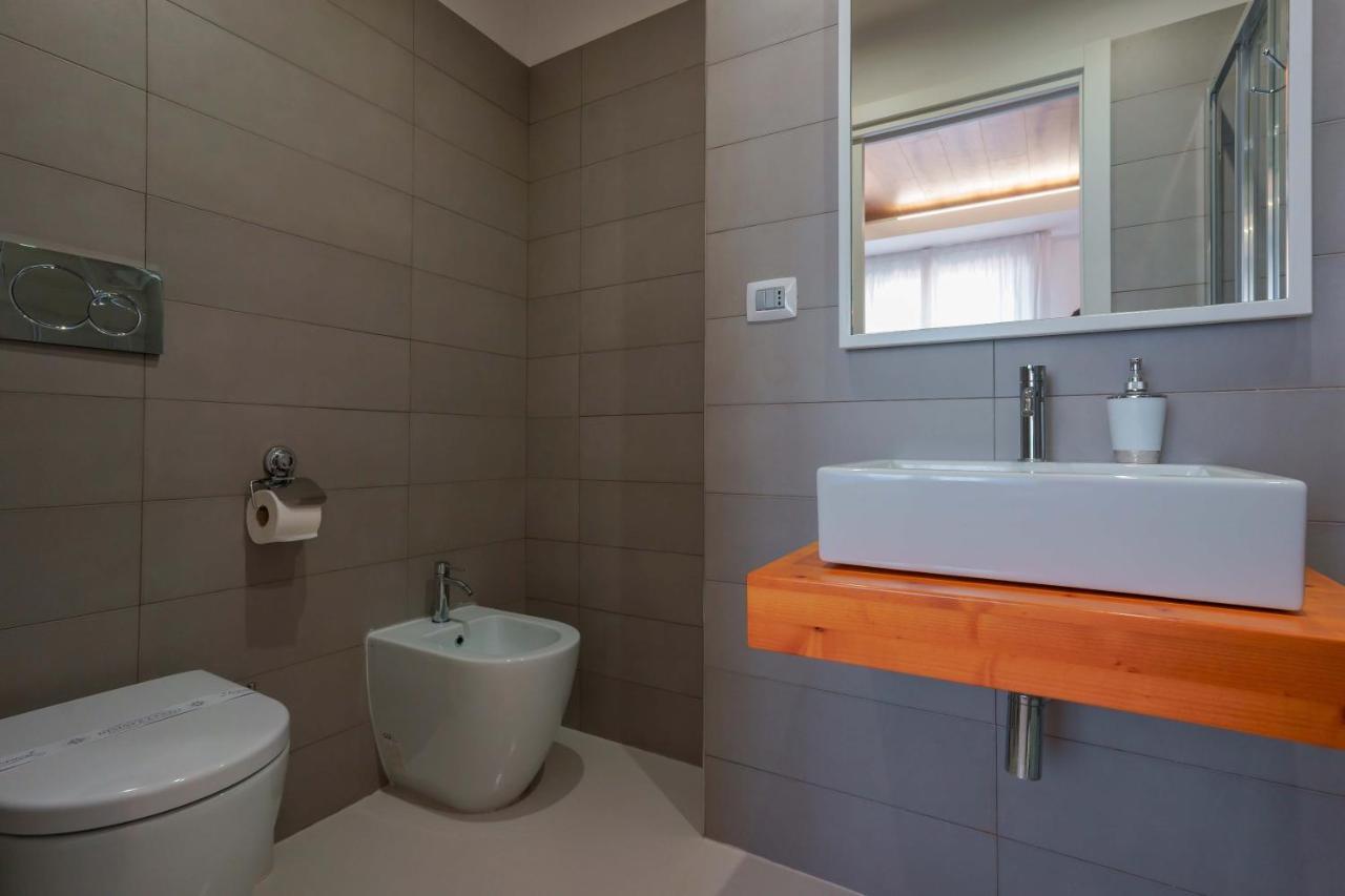Lumiere Rooms - Eja Sardinia Cagliari Ngoại thất bức ảnh