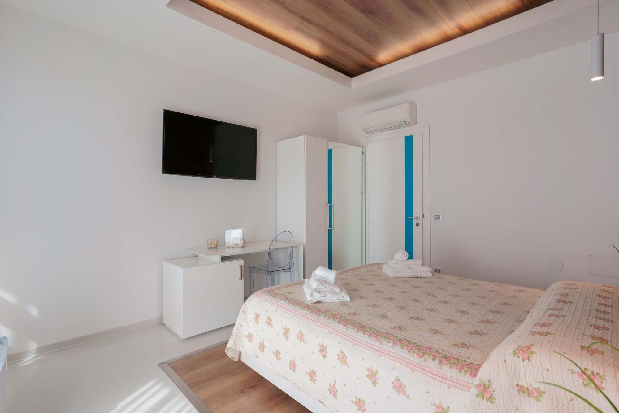 Lumiere Rooms - Eja Sardinia Cagliari Ngoại thất bức ảnh